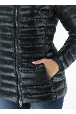 Colmar Gewatteerde Jassen Down Jackets Black 8 Colmar Gewatteerde Jassen Down Jackets Black -Exporteren Colmar winkel 09e9d3474e2fc0174f3365788b9c2e3e