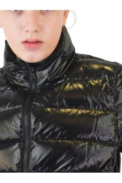 Colmar Winterjassen Zwart Short Quilted Fullzip Down Jacket Black -Exporteren Colmar winkel c9fbe3d118c84661f89d8bad793785cf